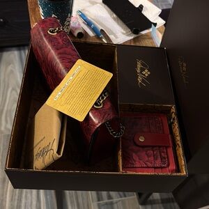 PATRICIA NASH Giada Etched Roses Crossbody & Card Holder Set and bag - s…